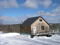 outdoorsman lodging, patten me - picture of kitchen